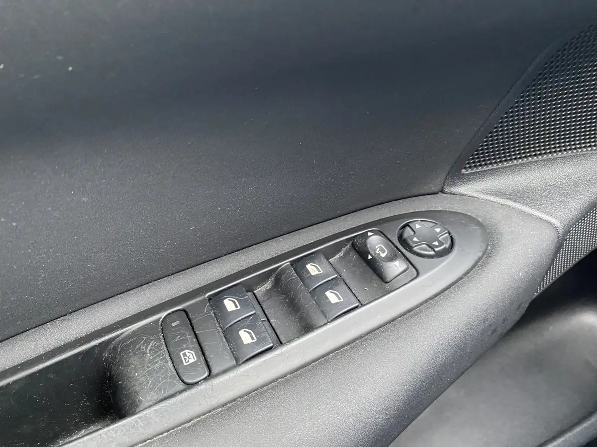 Citroën C4 1.2 PureTech Business: foto 20