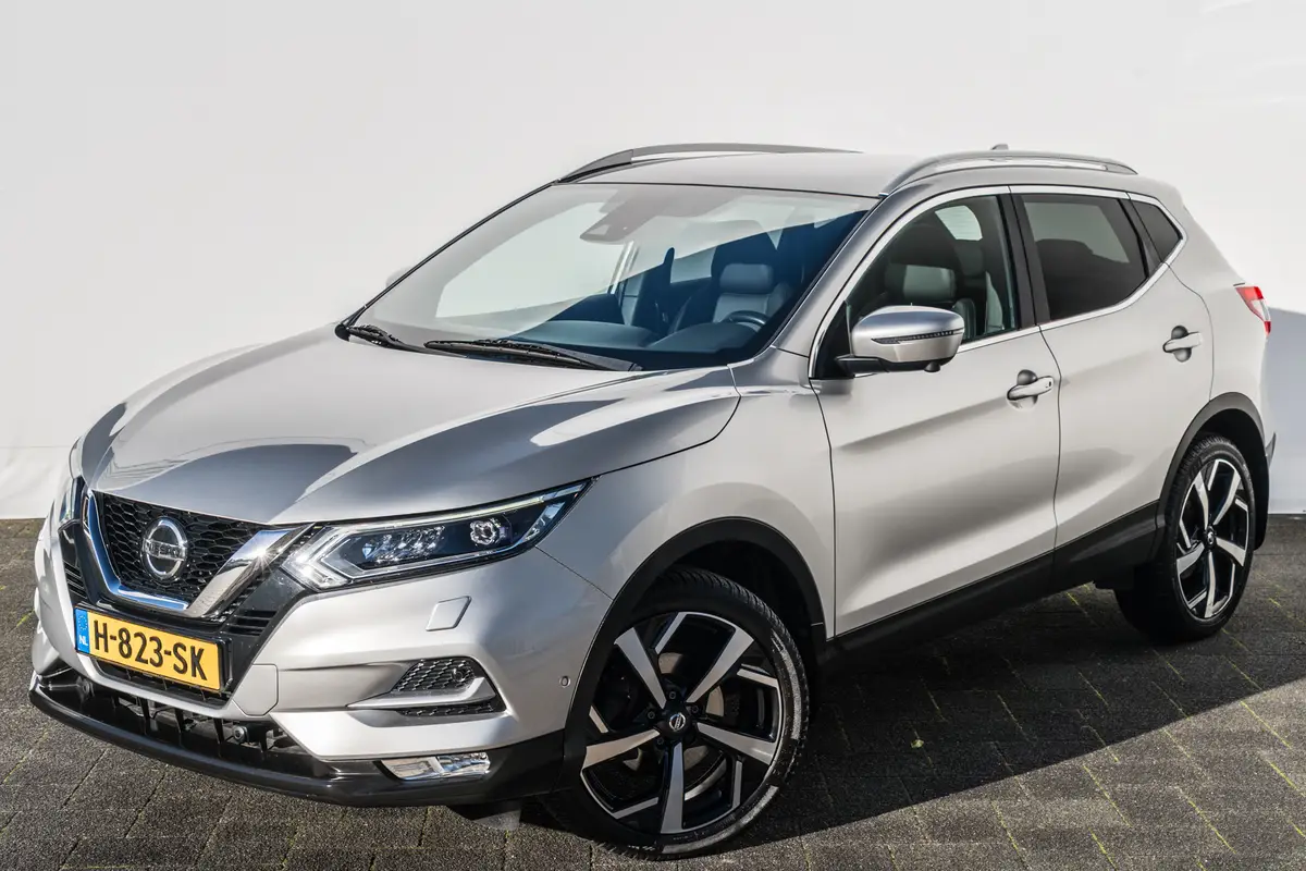 Nissan QASHQAI 1.3 DIG-T Tekna + | Panoramadak | Bose | LED | Leder |: foto 1