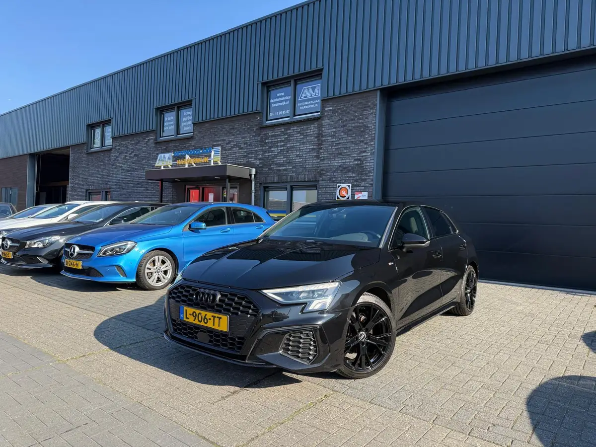 Audi A3 Sportback 30 TFSI S edition: foto 2