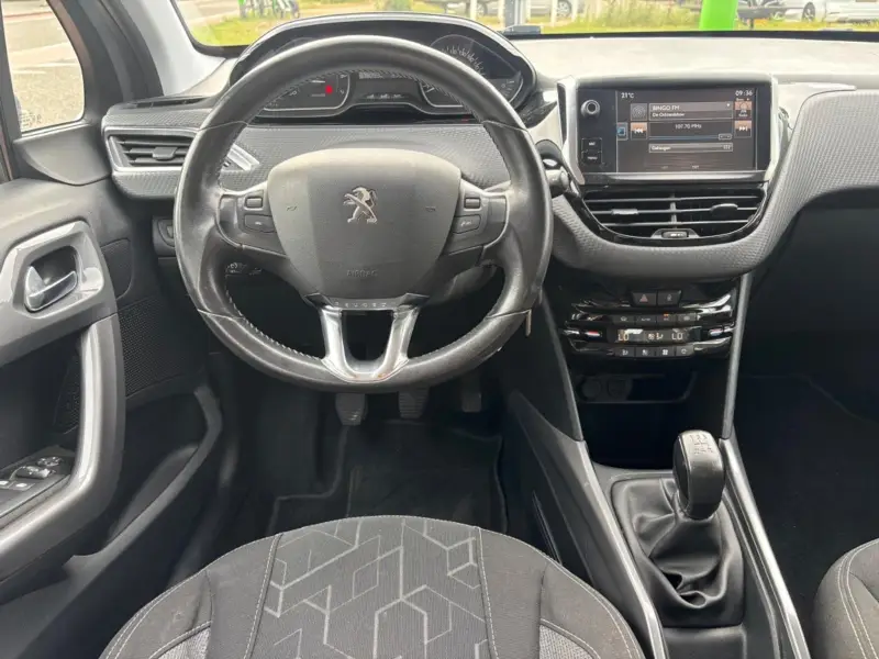 Peugeot 2008 1.2 PureTech Active airco navi trekhaak 2016 leasen bij DreamLease: foto 2