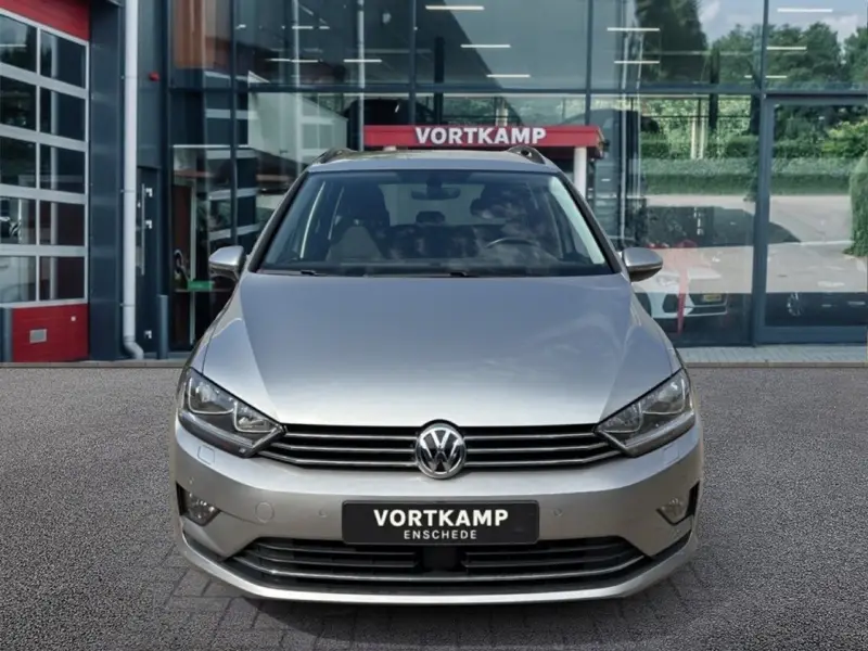 Volkswagen Golf Sportsvan 1.4 TSI DSG Allstar AFN.TREKHAAK/PDC/ACC/CLIMA/STOELVERW/NAVI 2017 leasen bij DreamLease: foto 2