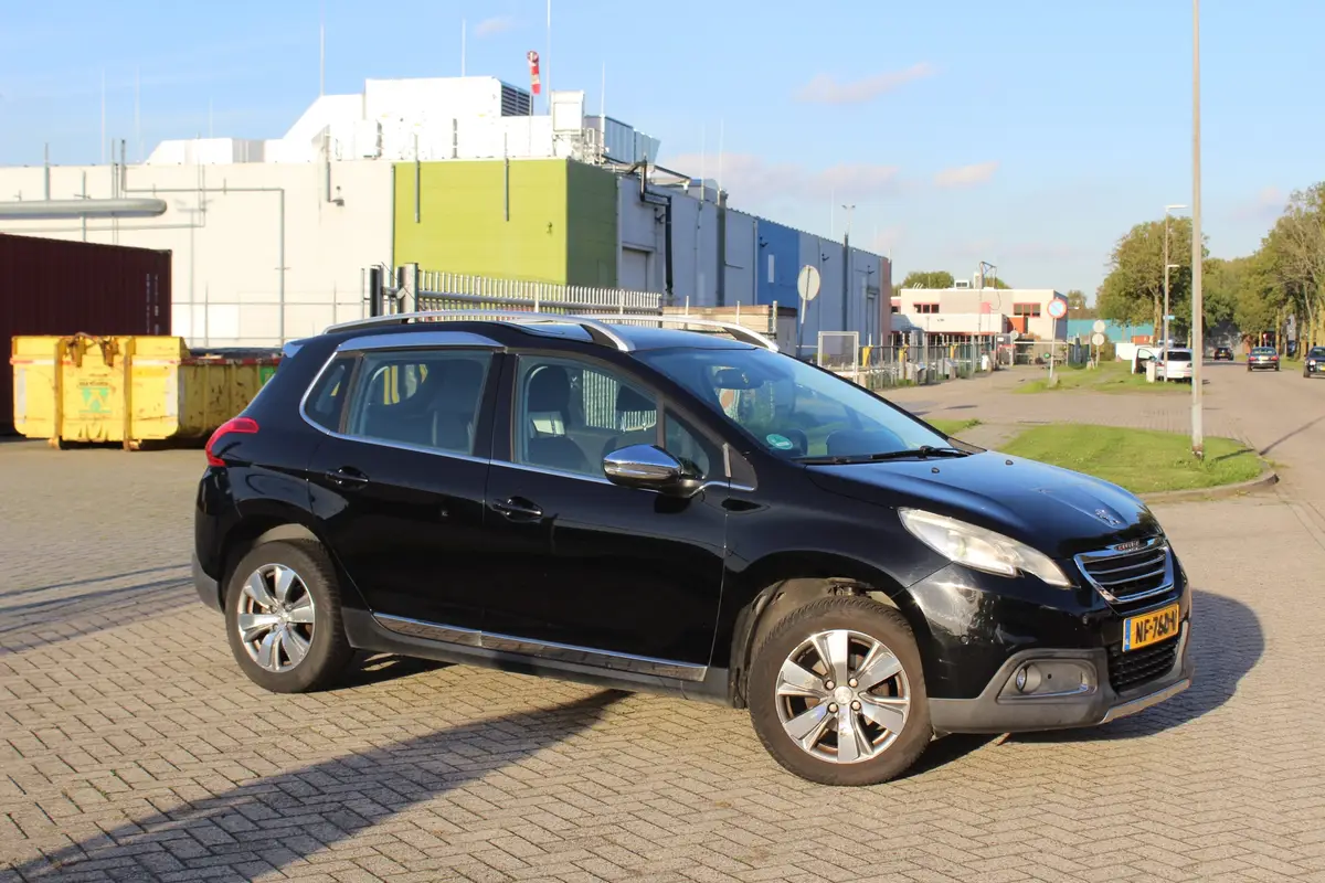 Peugeot 2008 1.6 e-HDi Allure automaat pano ,vol opties trekhaak: foto 2
