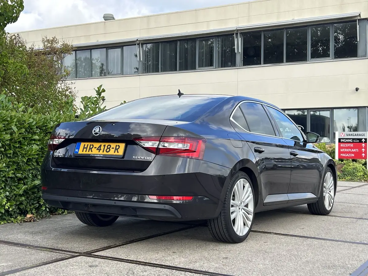 Škoda Superb 2.0 TDI Style Business: foto 2