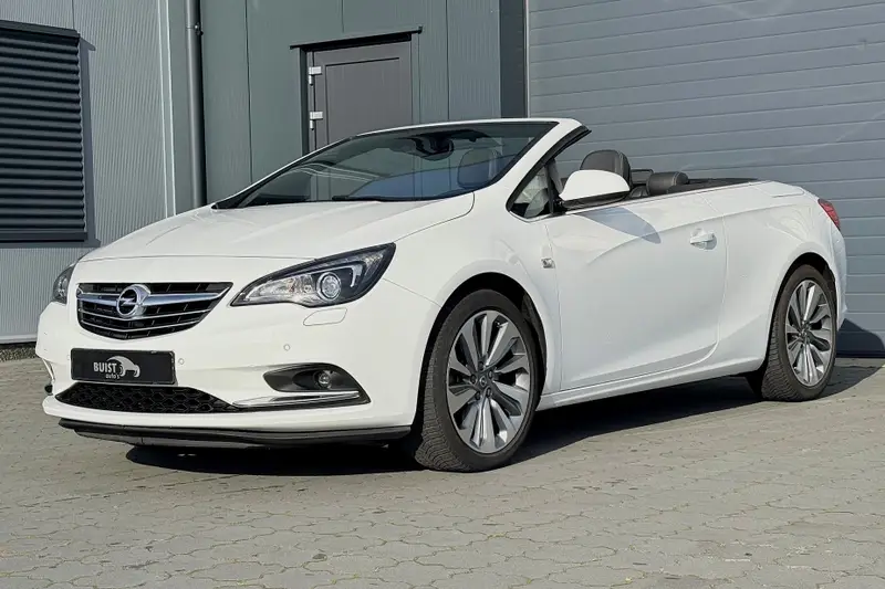 Opel Cascada 1.6 Turbo 200pk Innovation 2017 leasen bij DreamLease: foto 1