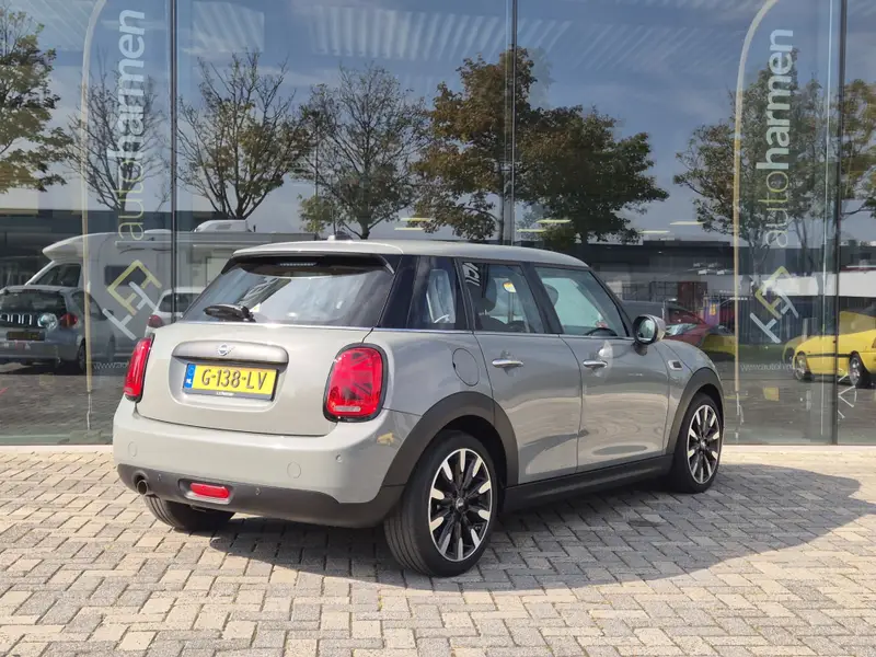 MINI 5-Deurs One 1.5 NAP, 17 inch, PDC, Climate Control 2019 leasen bij DreamLease: foto 2