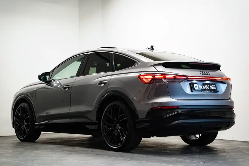 Audi Q4 Sportback e-tron 40 S-Line|94,4%SOH|Pano dak|Acc|21 inch|Leder|Acc|Warmtepomp 2023 leasen bij DreamLease: foto 2