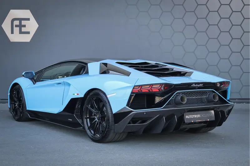 Lamborghini Aventador Ultimae 6.5 V12 | 1 OF 350 | 2023 leasen bij DreamLease: foto 2
