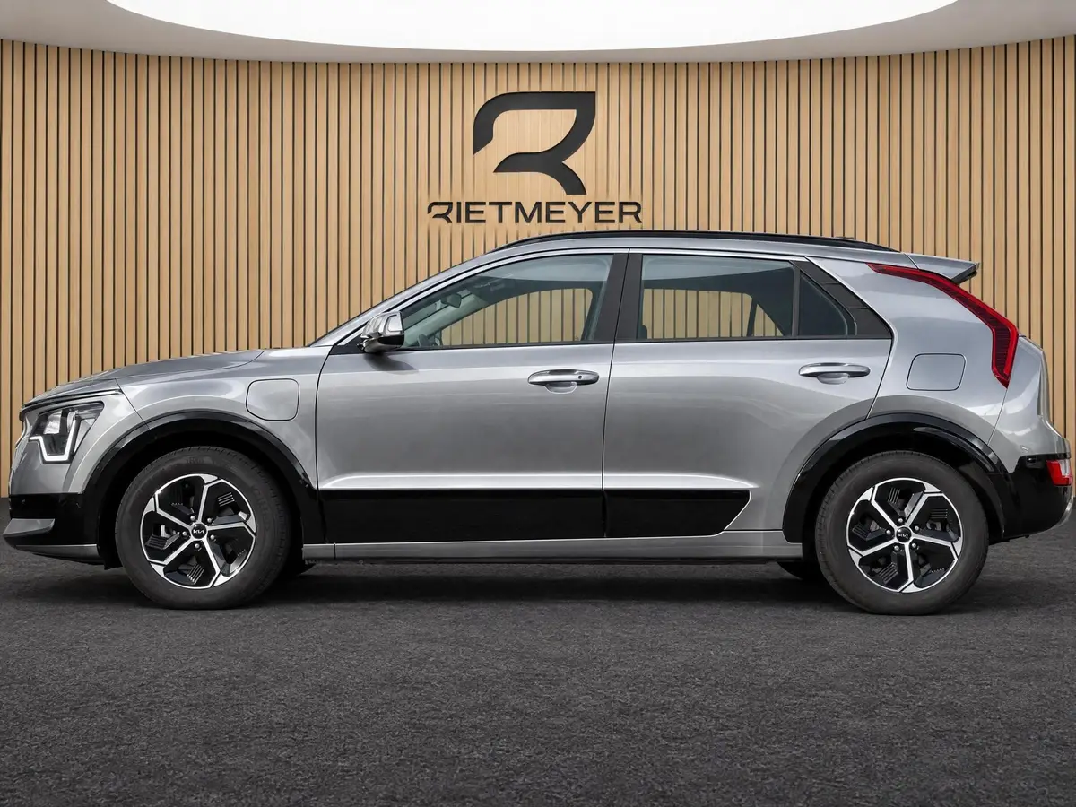 Kia Niro 1.6 GDi PHEV DynamicLine: foto 2