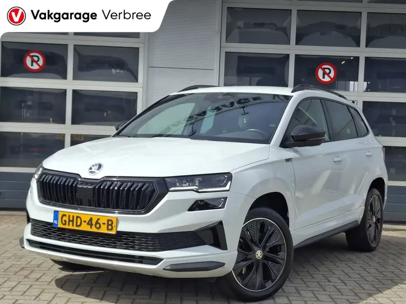Škoda Karoq 1.5 TSI ACT Sportline Business 2023 leasen bij DreamLease: foto 1