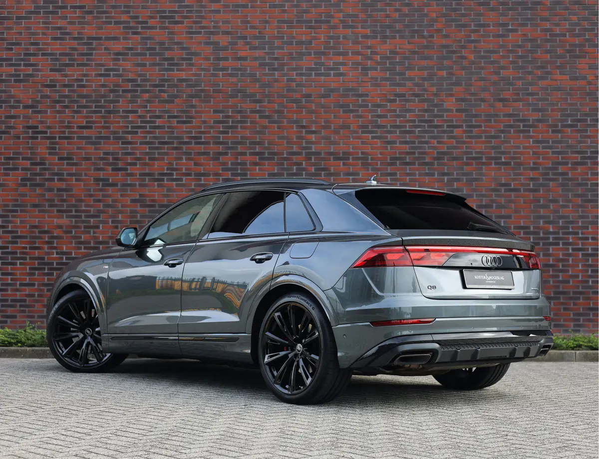 Audi Q8 55 TFSIe Quattro: foto 2