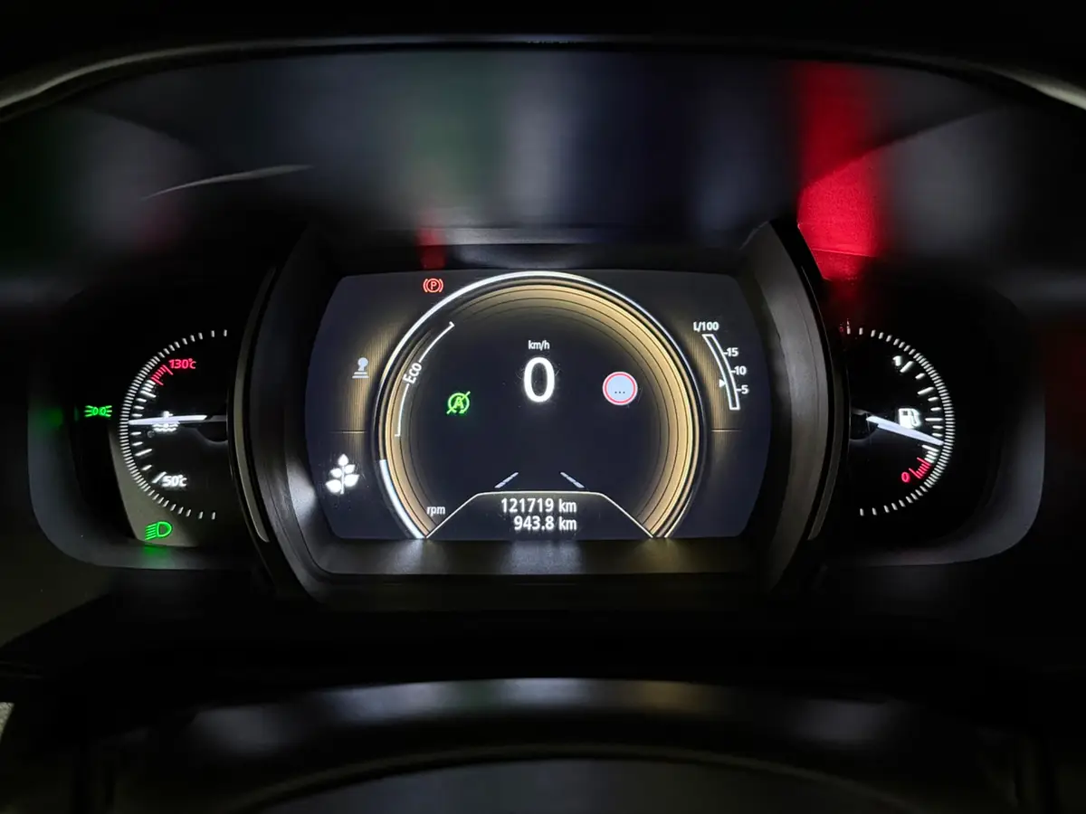 Renault Mégane 1.2 TCe Limited /Clima/Cruise/PDC/NAVI/LED/Keyless/LaneAss/LMV: foto 43
