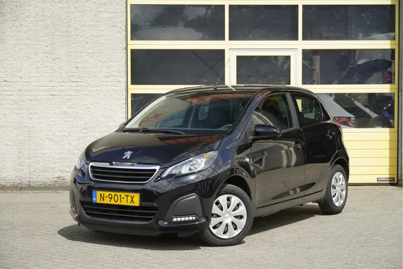 Peugeot 108 1.0 e-VTi 5drs Active BJ2022 Led dagrijverlichting | Audio installatie | Airco | Getint glas 2022 leasen bij DreamLease: foto 1