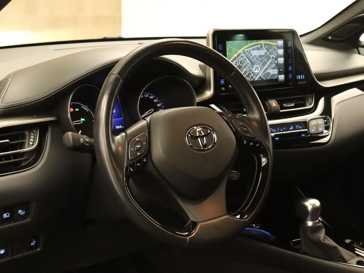 Toyota C-HR 1.8 Hybrid Executive Ultimate: foto 2