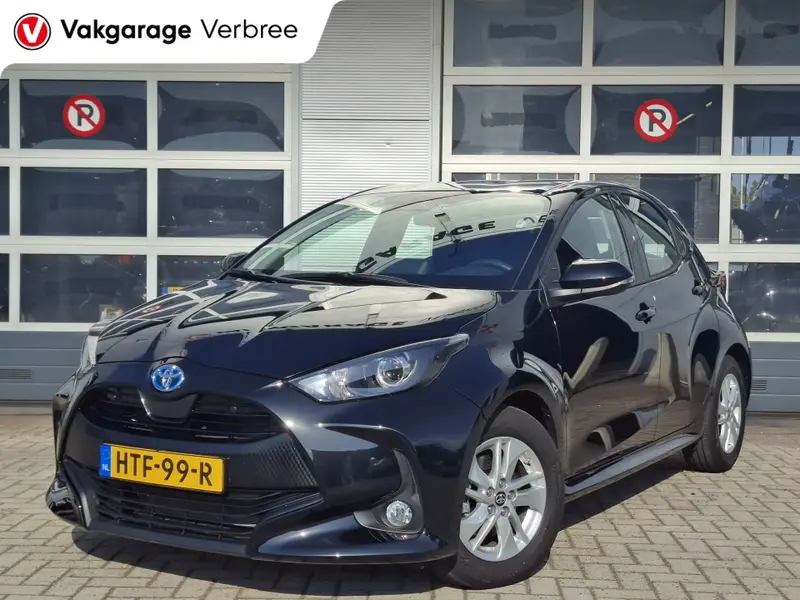 Toyota Yaris 1.5 Hybrid 115 Active 2025 leasen bij DreamLease: foto 1