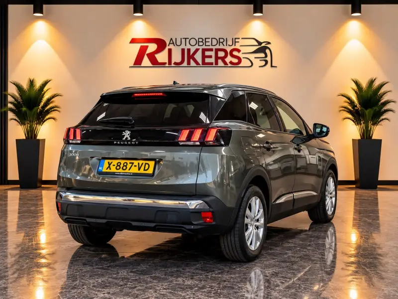 Peugeot 3008 1.2 PureTech Allure 131PK Automaat, Cruise Control, Apple Carplay, Navigatie, Parkeersensoren achter 2018 leasen bij DreamLease: foto 2