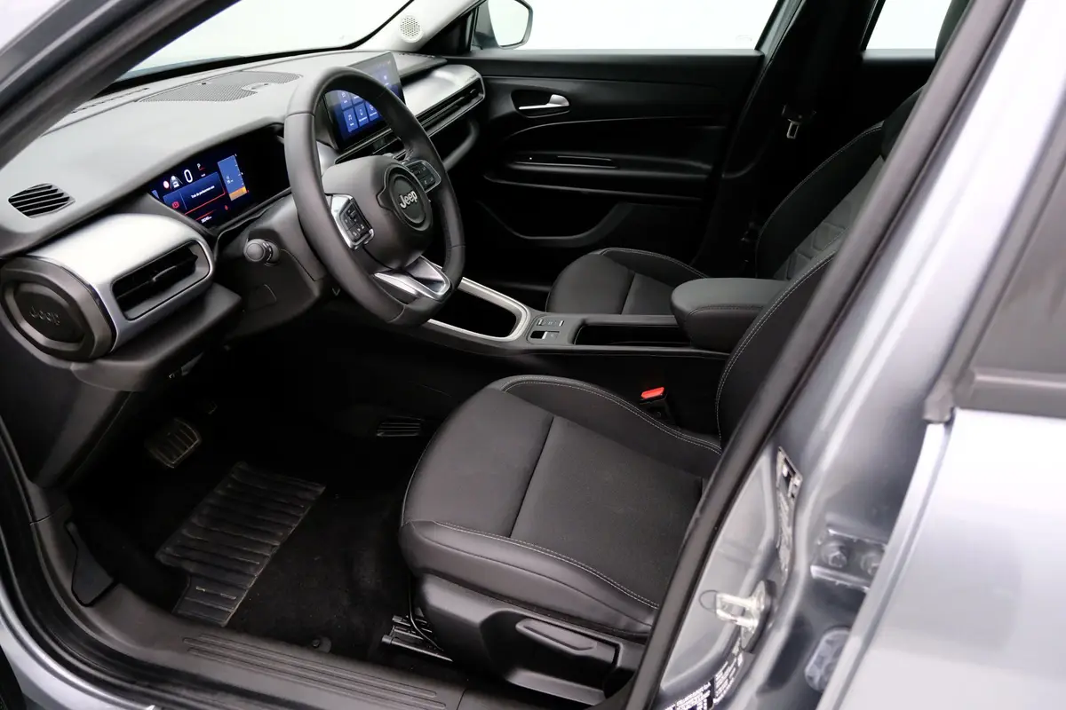 Jeep Avenger 1.2 e-Hybrid Altitude Aut. CarPlay|Cam|Clima|Half Leder|LMV: foto 2