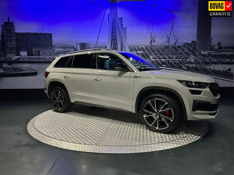 Škoda Kodiaq 1.5 TSI Business Edition Plus *Pano*Memory*Trekhaak* 2022 leasen bij DreamLease: foto 1