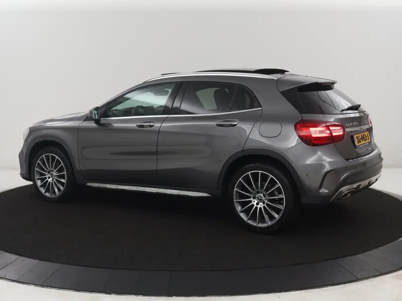 Mercedes-Benz GLA 180 Premium | Panoramadak | Leder | Cruise control | 2019 leasen bij DreamLease: foto 2
