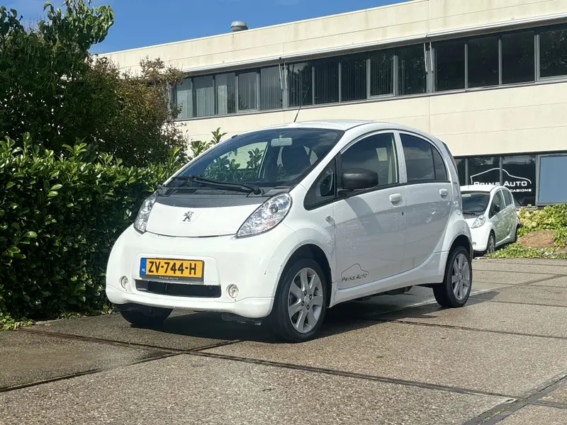 Peugeot iOn Active 2019 leasen bij DreamLease: foto 1