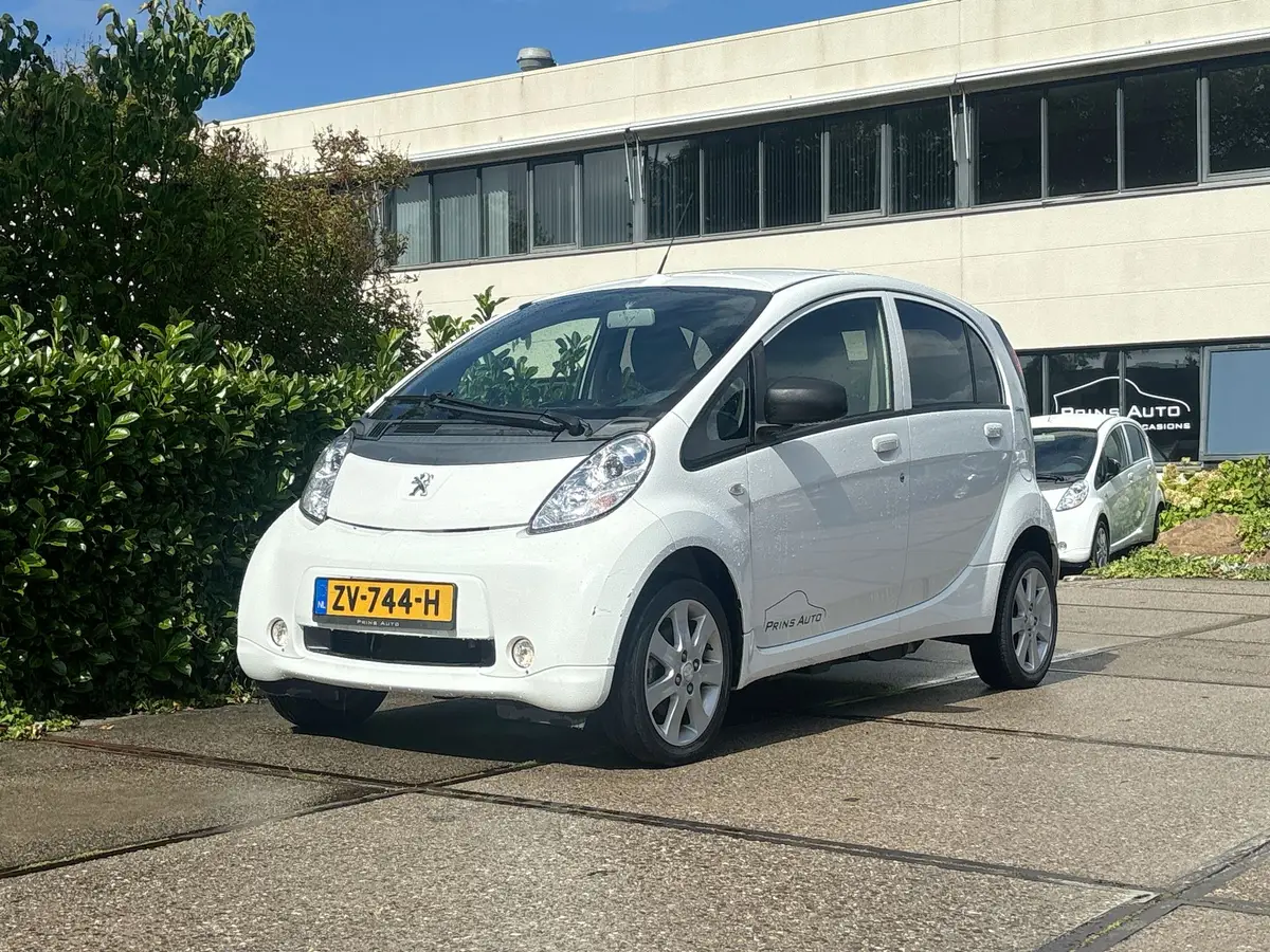 Peugeot iOn Active: foto 1