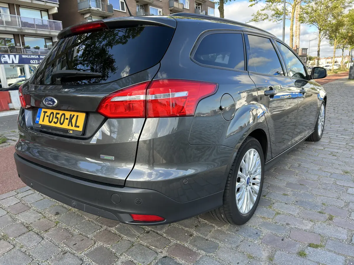 Ford Focus Wagon 1.0 Titanium: foto 2
