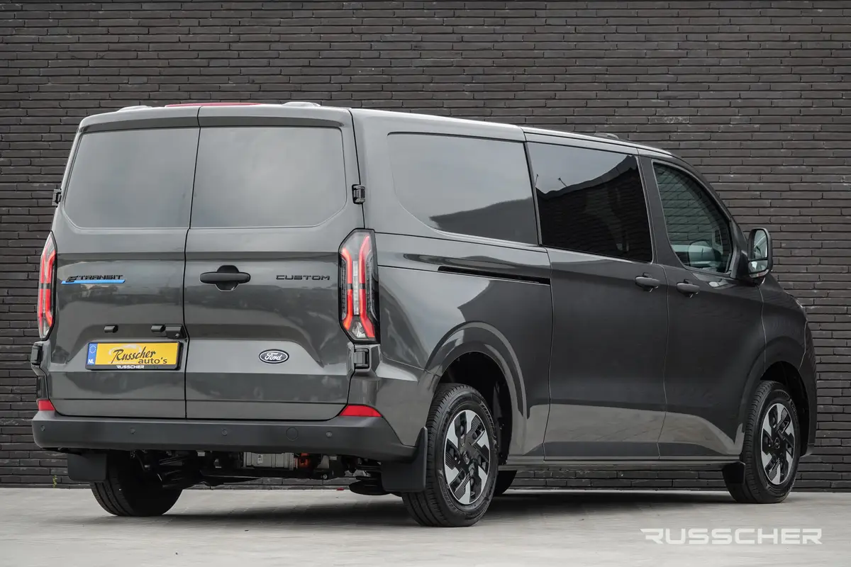 Ford E-Transit Custom L2H1 218Pk 71Kwh | Dubbele Cabine | 5-Persoons | Trend 320 | Pro Power On Board | Achteruitrijcamera: foto 2