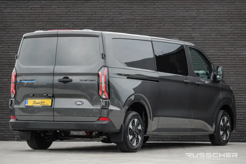Ford E-Transit Custom L2H1 218Pk 71Kwh | Dubbele Cabine | 5-Persoons | Trend 320 | Pro Power On Board | Achteruitrijcamera 2026 leasen bij DreamLease: foto 2