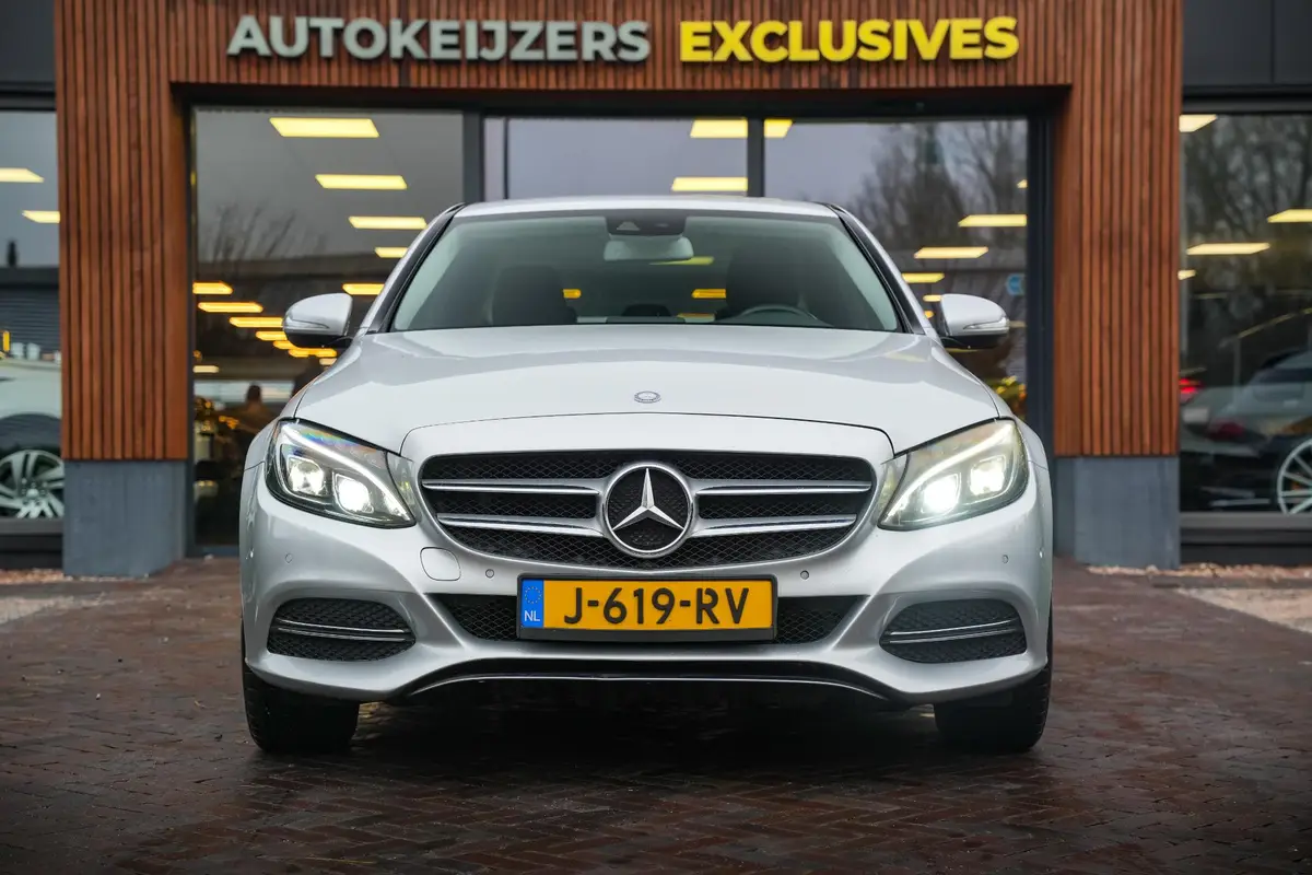 Mercedes-Benz C-Klasse 180 Prestige Edition C: foto 2