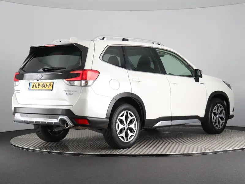 Subaru Forester 2.0i e-BOXER Premium AWD 2023 leasen bij DreamLease: foto 2
