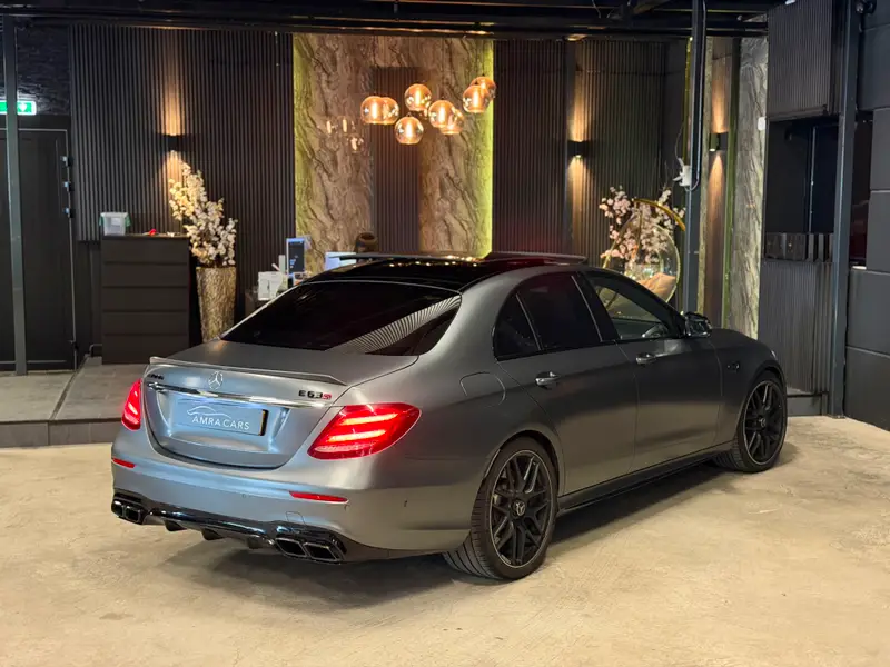 Mercedes-Benz E-Klasse AMG 63 4MATIC Premium|PANO|MEMORY|FULL OPTIONS 2018 leasen bij DreamLease: foto 2