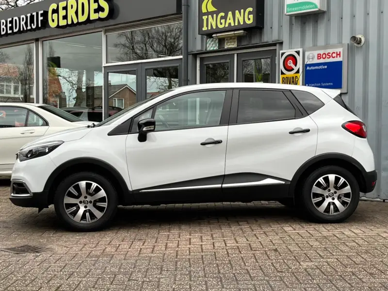 Renault Captur 0.9 TCe Expression. 2017 leasen bij DreamLease: foto 2