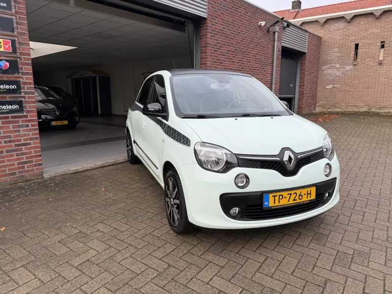 Renault Twingo 1.0 SCe Série Signature La Parisienne 2018 leasen bij DreamLease: foto 1