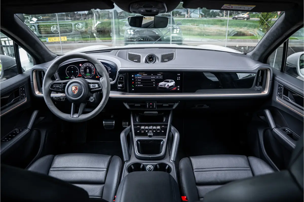 Porsche Cayenne 3.0 S E-Hybrid (519pk) ** Panodak ** Sport Design ** InnoDrive ** Trekhaak ** HUD: foto 2