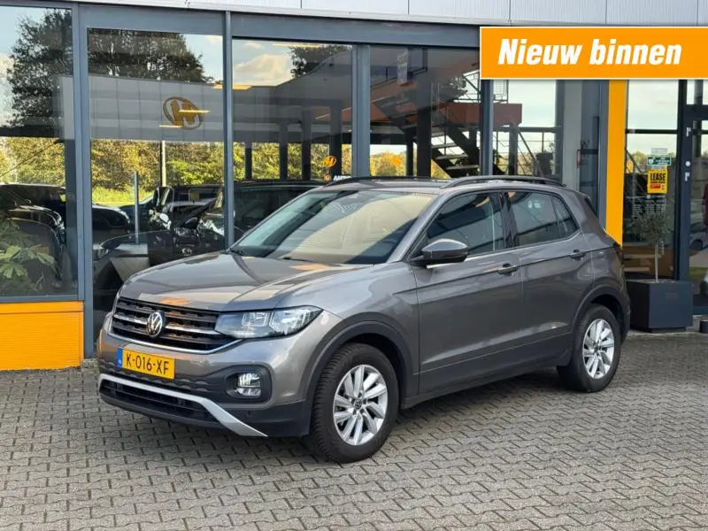 Volkswagen T-Cross 1.0 TSI Life - adaptive cruise - navi - all season 2021 leasen bij DreamLease: foto 1