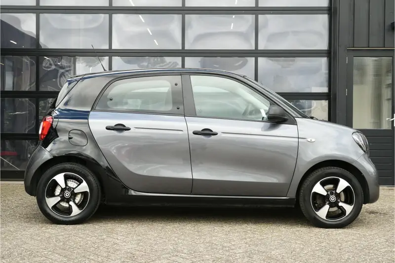 smart Forfour 1.0 Business Solution 2018 leasen bij DreamLease: foto 2