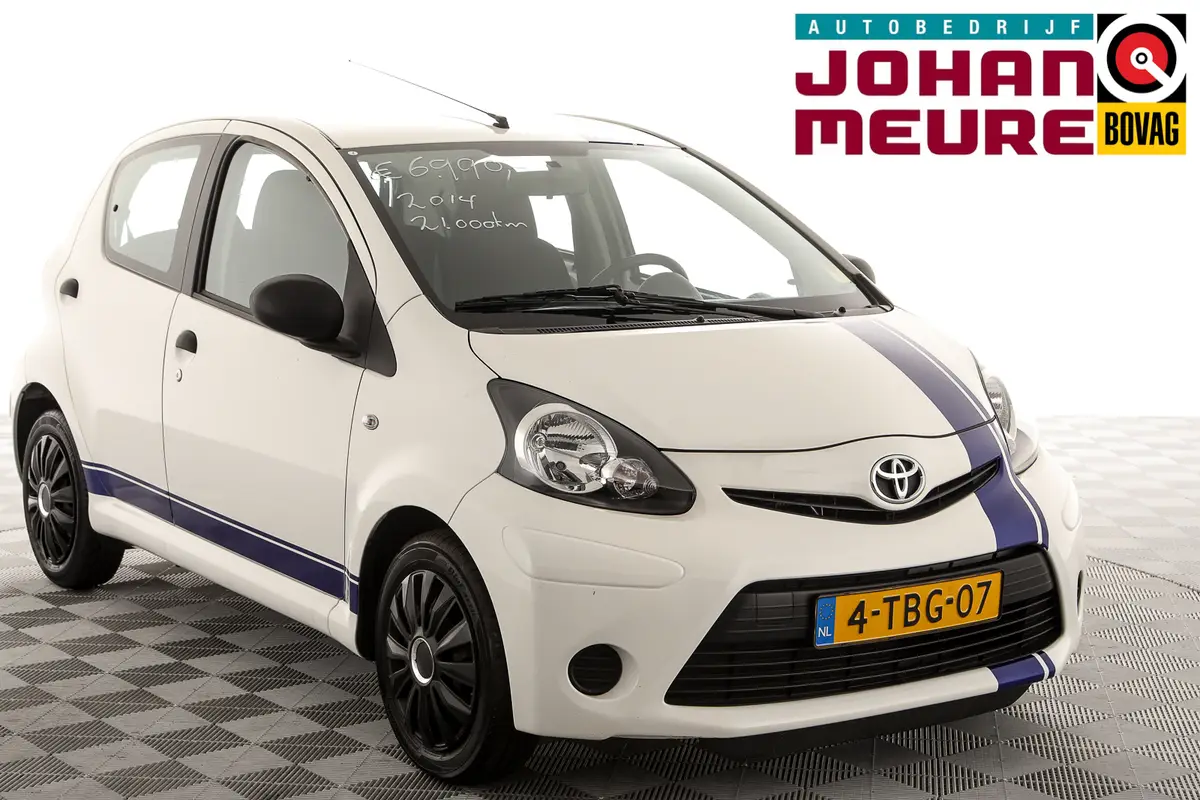 Toyota Aygo 1.0 VVT-I Now 5drs: foto 1