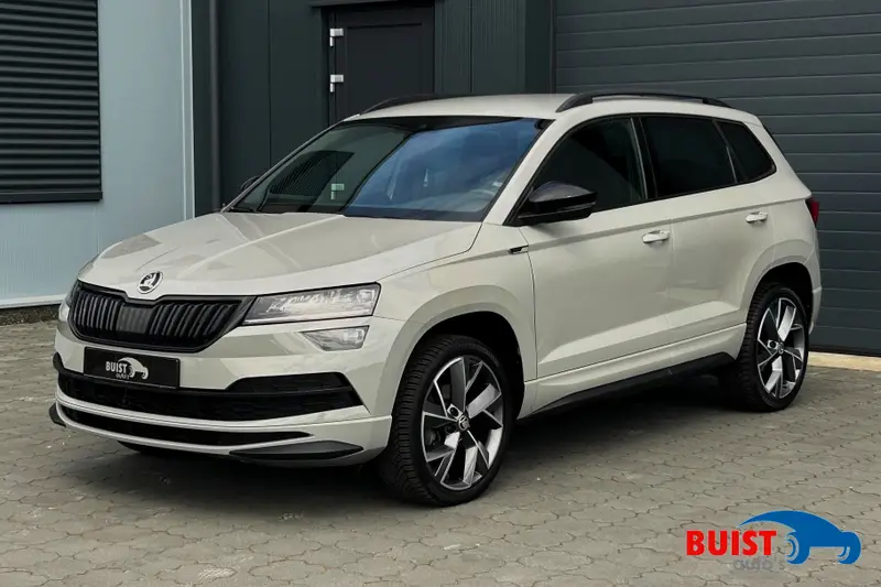 Škoda Karoq 1.5 TSI ACT 150pk DSG Sportline 2020 leasen bij DreamLease: foto 1