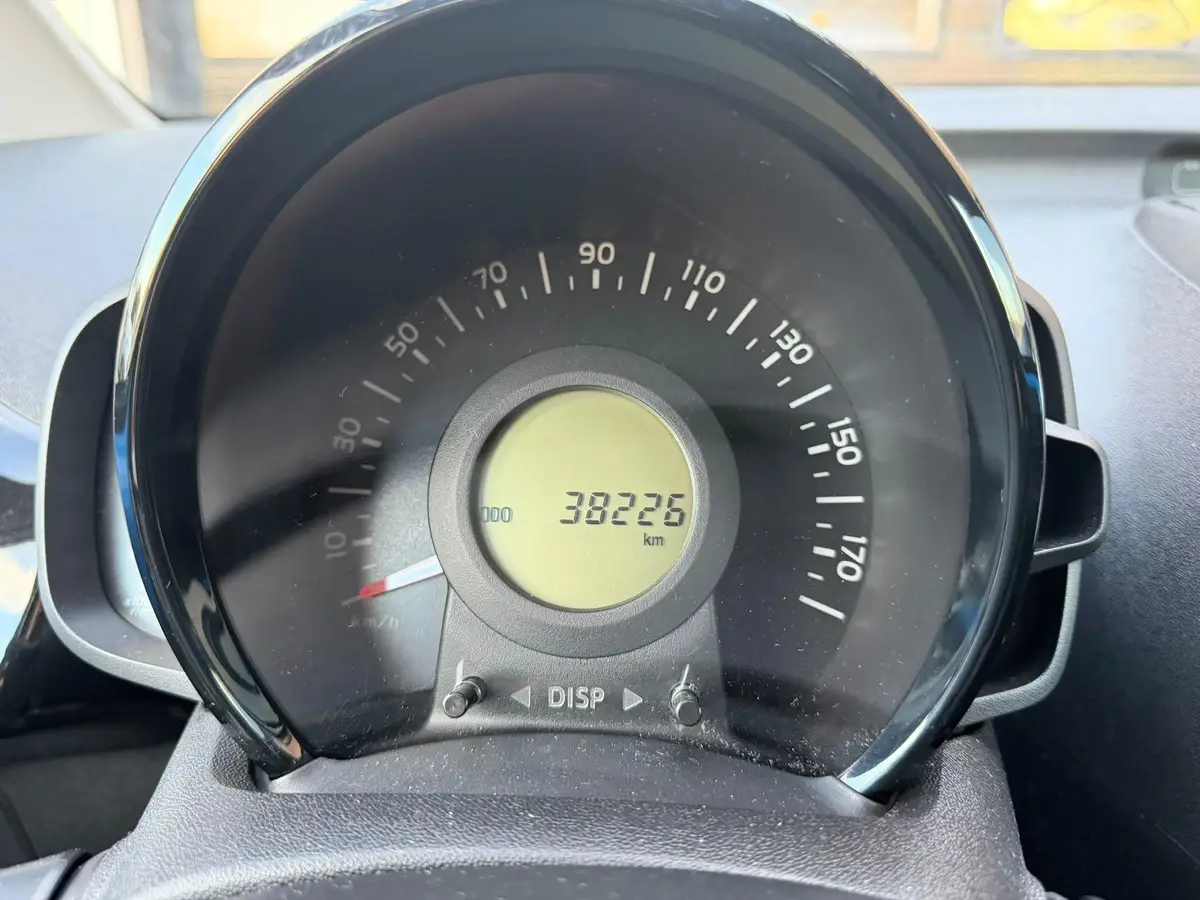 Peugeot 108 1.0 e-VTi Active: foto 34