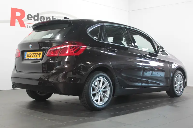 BMW 2 Serie Active Tourer 218i Essential 2016 leasen bij DreamLease: foto 2