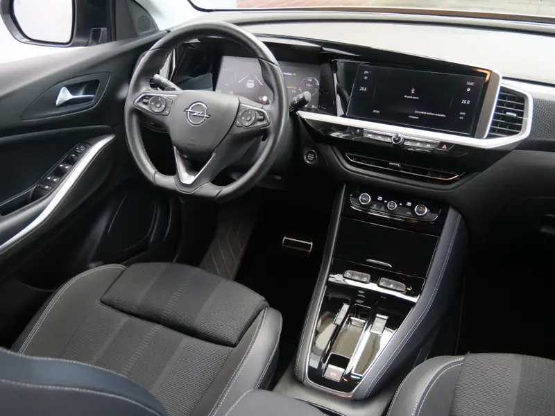 Opel Grandland 1.6 Turbo Plug-In Hybrid Business Elegance 224 Pk Automaat 2024 leasen bij DreamLease: foto 2