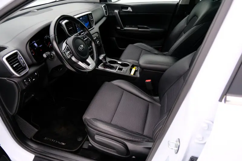 Kia Sportage 1.6 T-GDI DynamicPlusLine 1/2 Leer|Pano|Carplay|Cam|PDC|LMV 2021 leasen bij DreamLease: foto 2