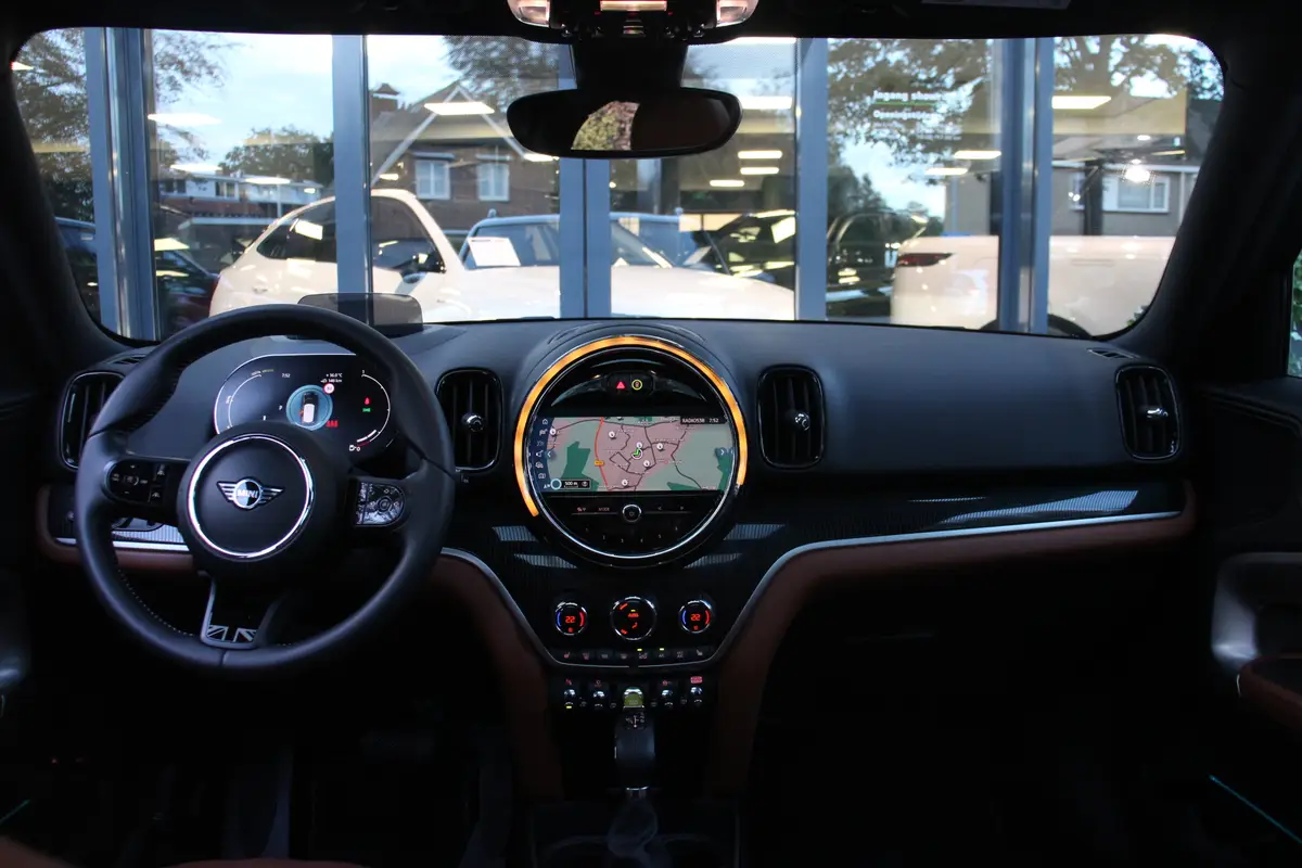 MINI Countryman 1.5 Cooper S E ALL4 ALL4: foto 2