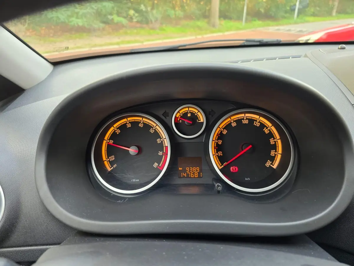 Opel Corsa 1.4-16V BlitZ: foto 34