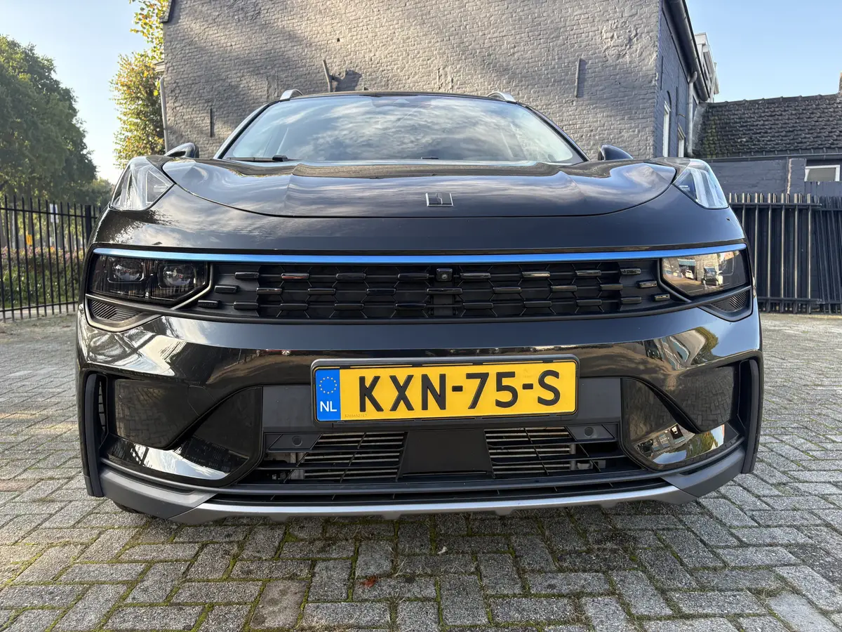 Lynk & Co 01 1.5, climate/cruise/pano/memeory: foto 40