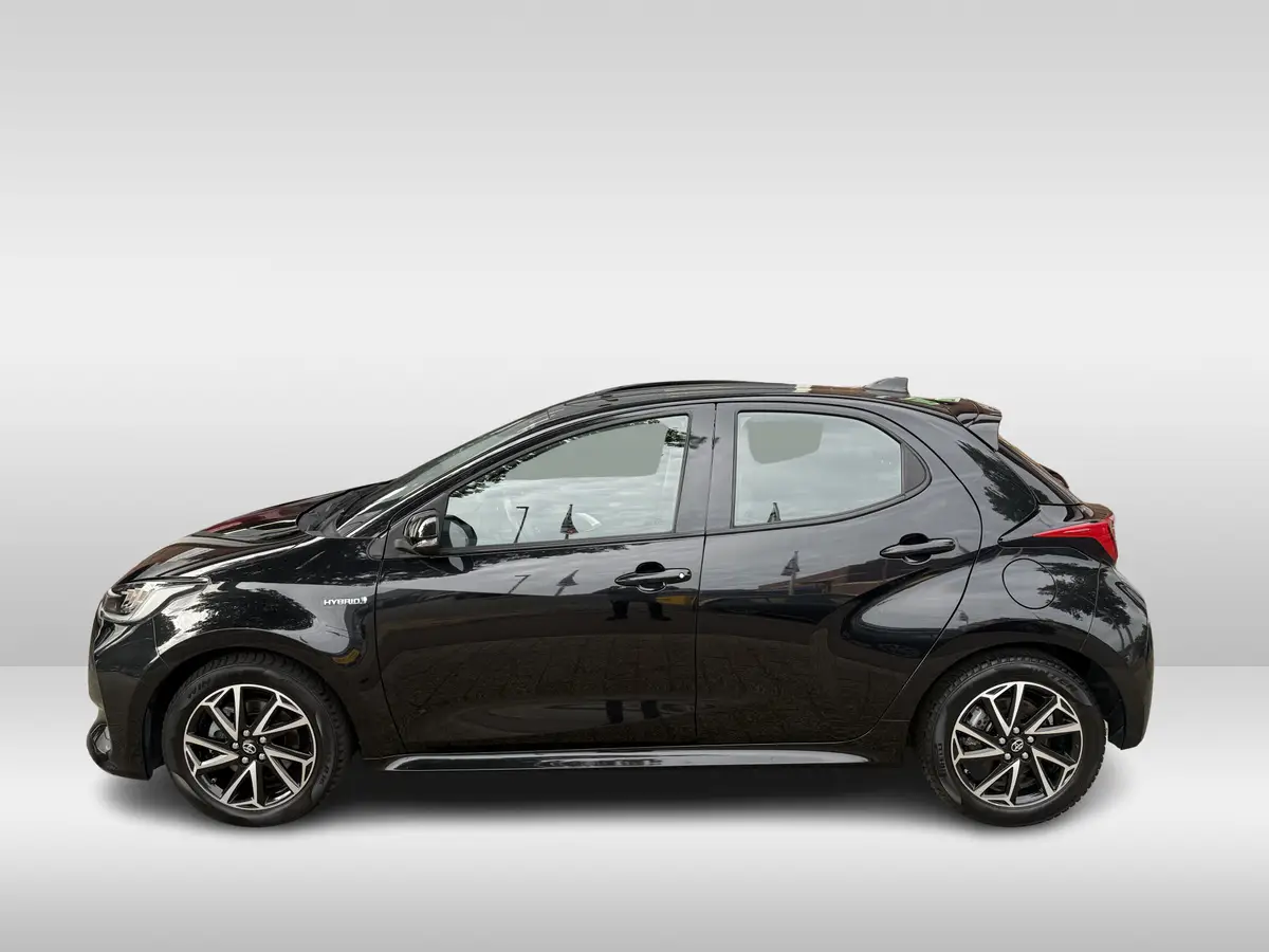 Toyota Yaris 1.5 Hybrid Dynamic: foto 2
