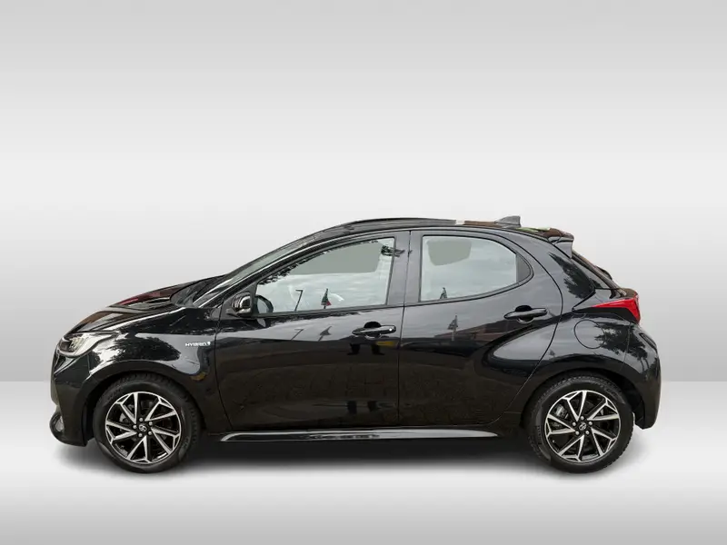 Toyota Yaris 1.5 Hybrid Dynamic 2021 leasen bij DreamLease: foto 2