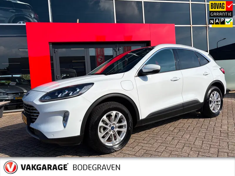 Ford Kuga 2.5 PHEV Titanium / trekhaak / panoramadak 2023 leasen bij DreamLease: foto 1