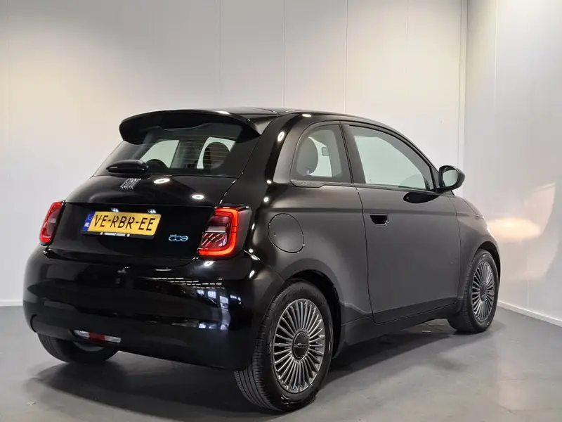 Fiat 500 Icon 42 kWh 2022 leasen bij DreamLease: foto 2
