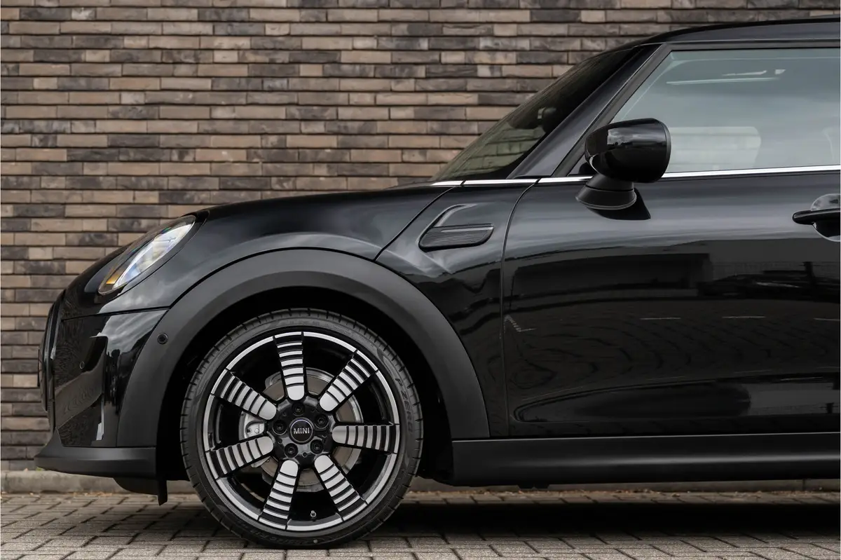 MINI 5-Deurs 1.5 Cooper Aut. | Navi | Panorama | Chester Leder | Camera | Head-Up | 17"LM | MIdnight Black: foto 31