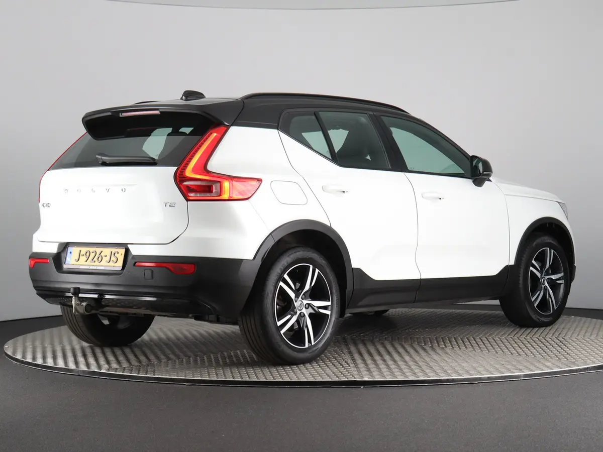 Volvo XC40 1.5 T2 R-Design: foto 2